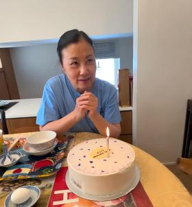 汪明荃近照曝光，面容蜡黄头发稀疏，77岁生日无儿女陪伴显落寞-图2