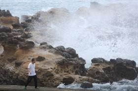 台风“山陀儿”还没登陆，全台就爆灾情超200件，蔬菜价格再飙高